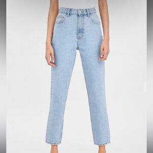 Zara Classic Light Blue Women's mom Jeans
